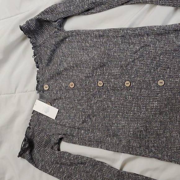 Over the shoulder dress - Picture 2 of 4